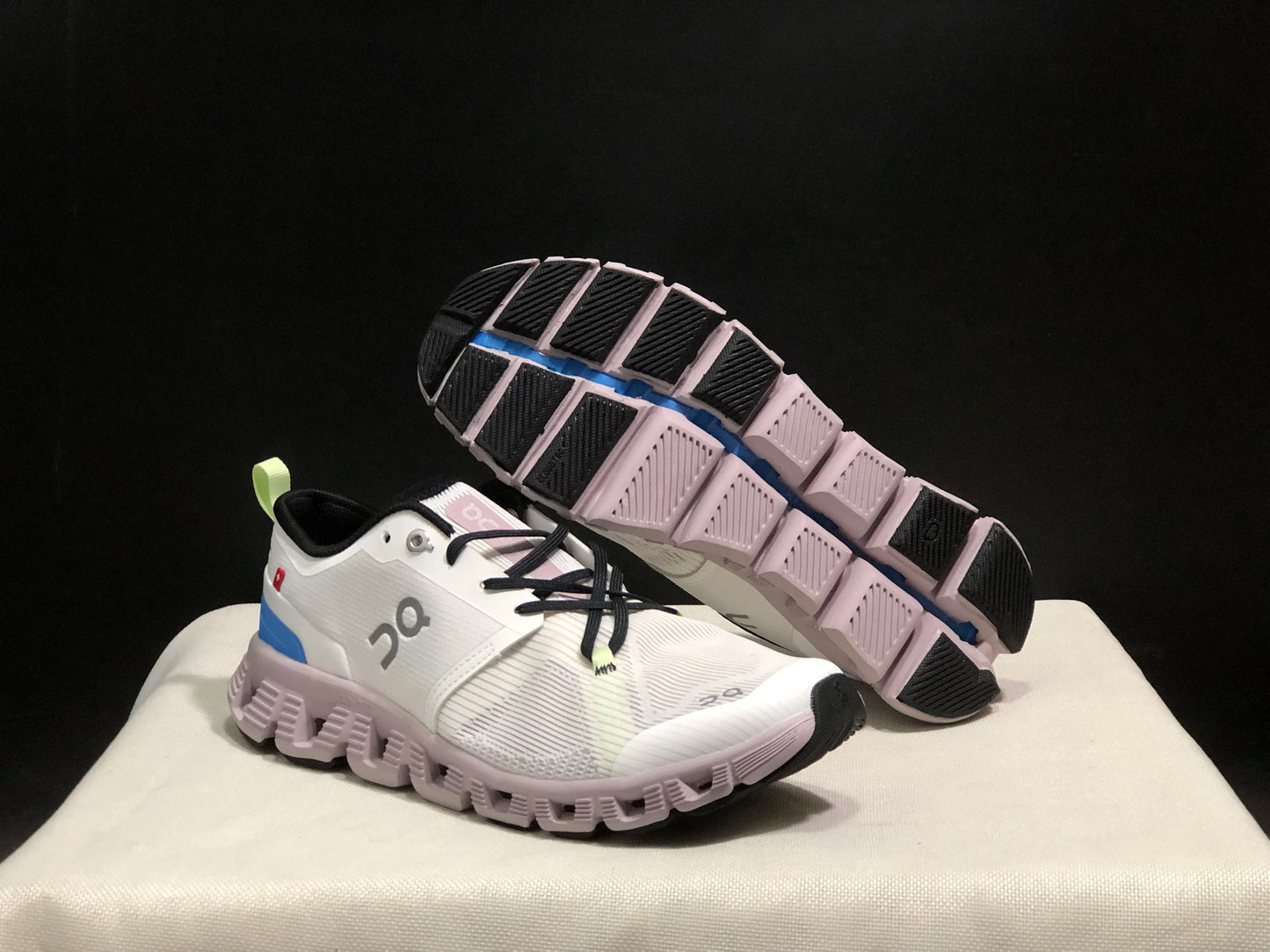 Men and Women Long Distance Running Shoes